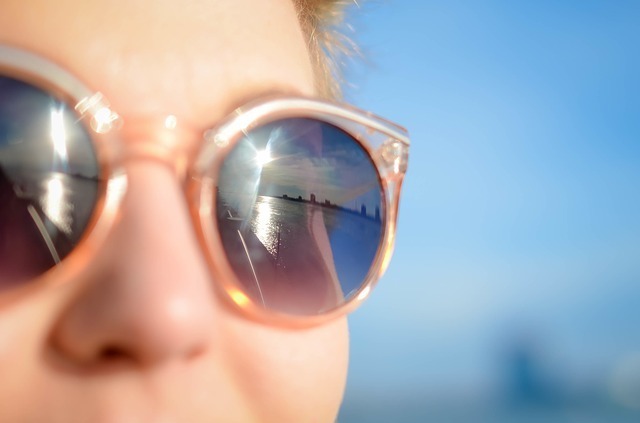 sunglasses-1209619_640.jpg